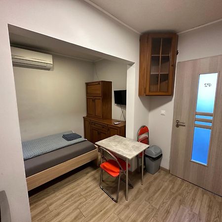 Beregi Apartman Tiszaujvaros Bagian luar foto