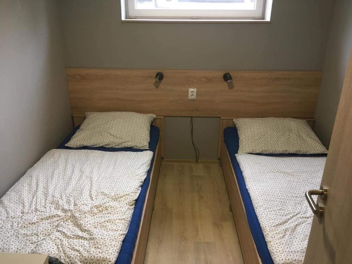 Beregi Apartman Tiszaujvaros Bagian luar foto