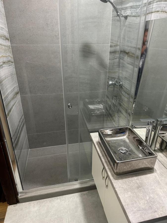 Beregi Apartman Tiszaujvaros Bagian luar foto